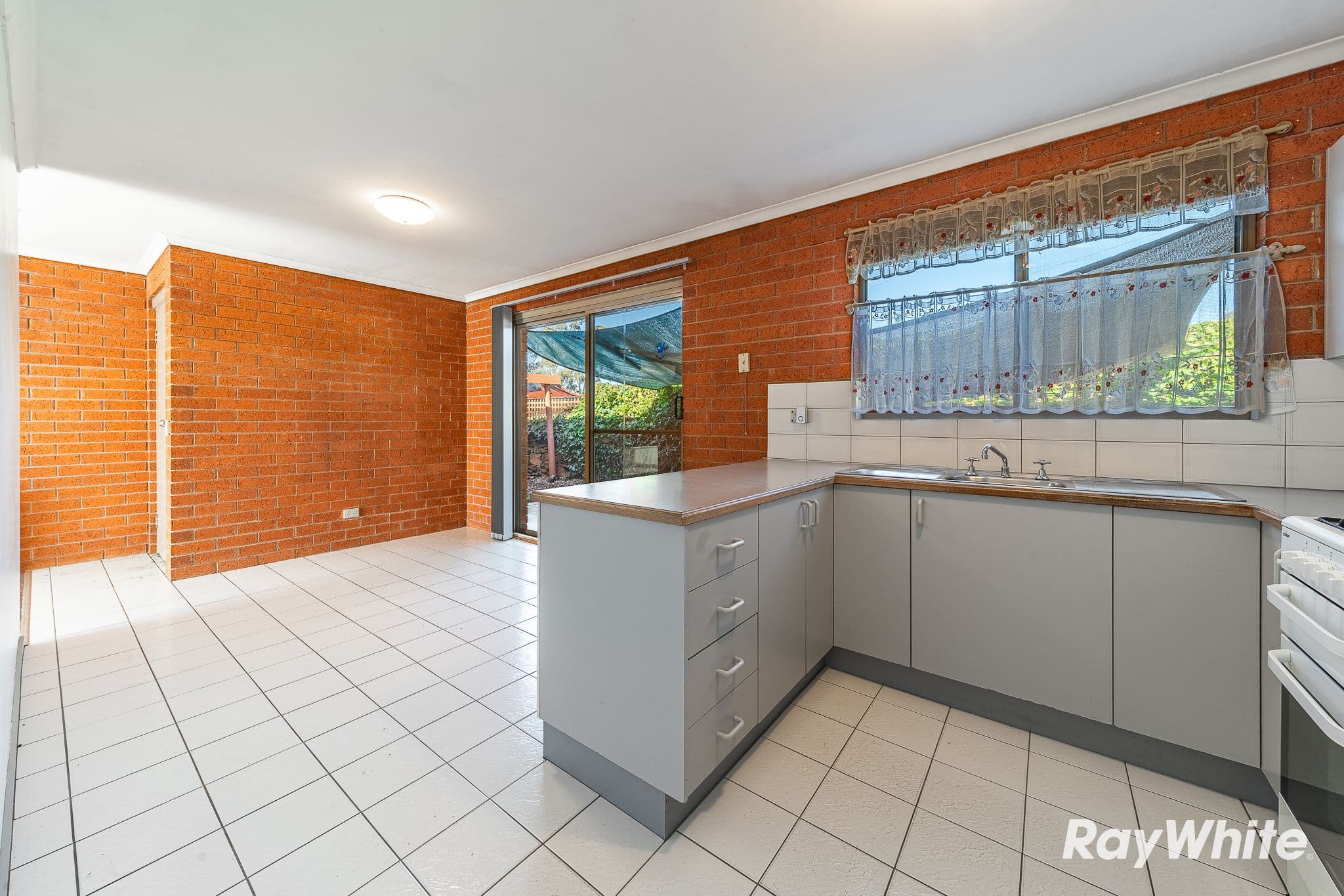 15 Paterson Street, Quarry Hill VIC 3550, Quarry Hill - Thumbnail 6