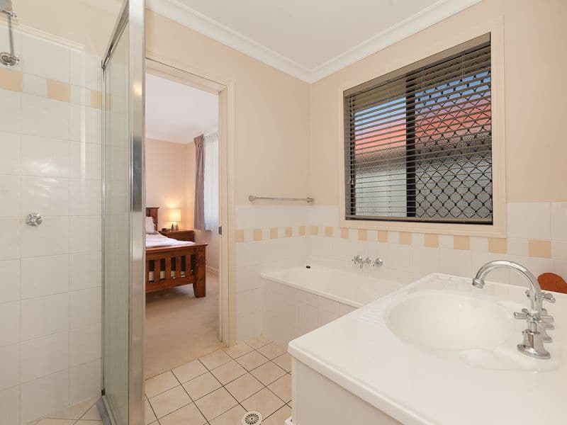 9 Belfry Place, OXLEY QLD 4075, Oxley - Thumbnail 7