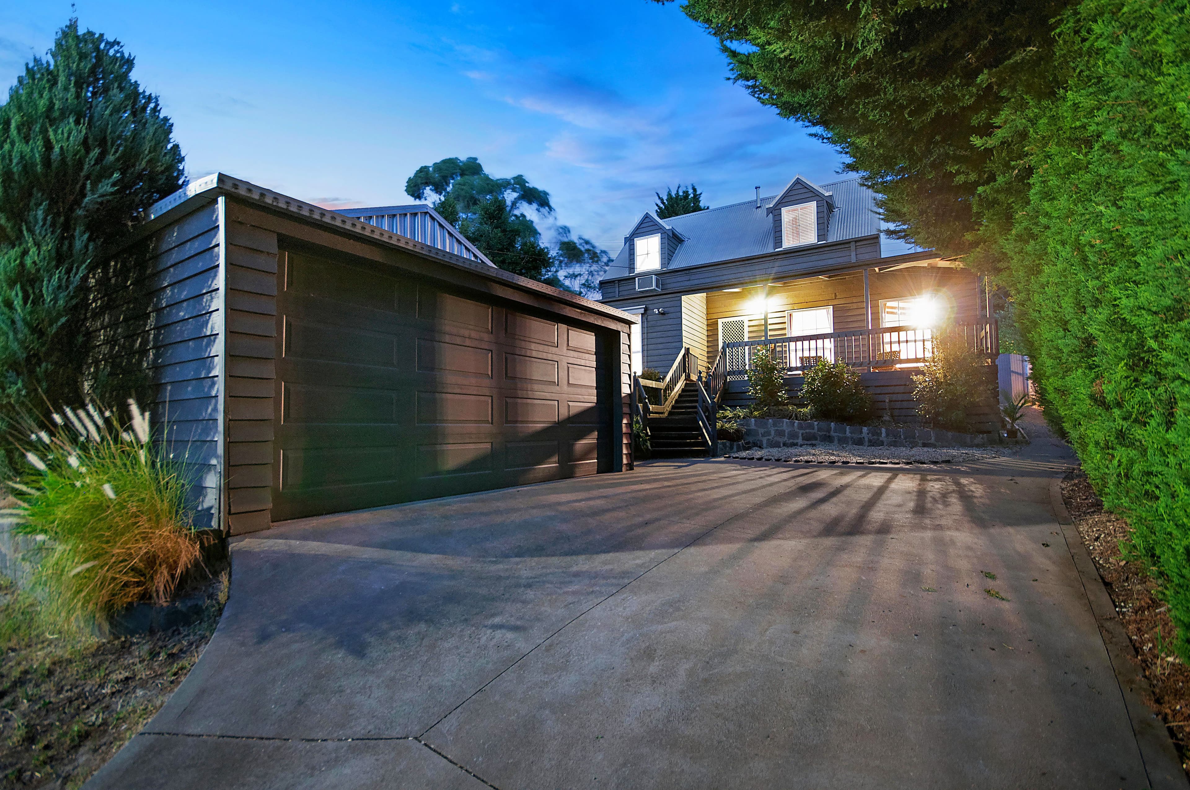 15 Kenmore Court, Frankston VIC 3199, Frankston - Thumbnail 2