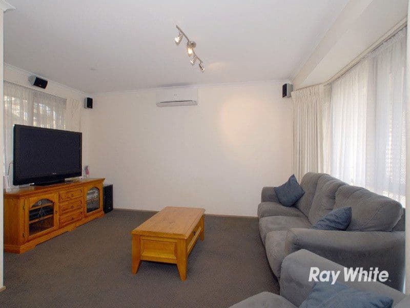 52 Amber Crescent, NARRE WARREN VIC 3805, Narre Warren - Thumbnail 2