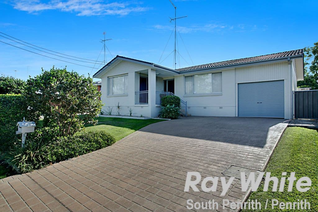 17 Maxwell Street, South Penrith - Image 1