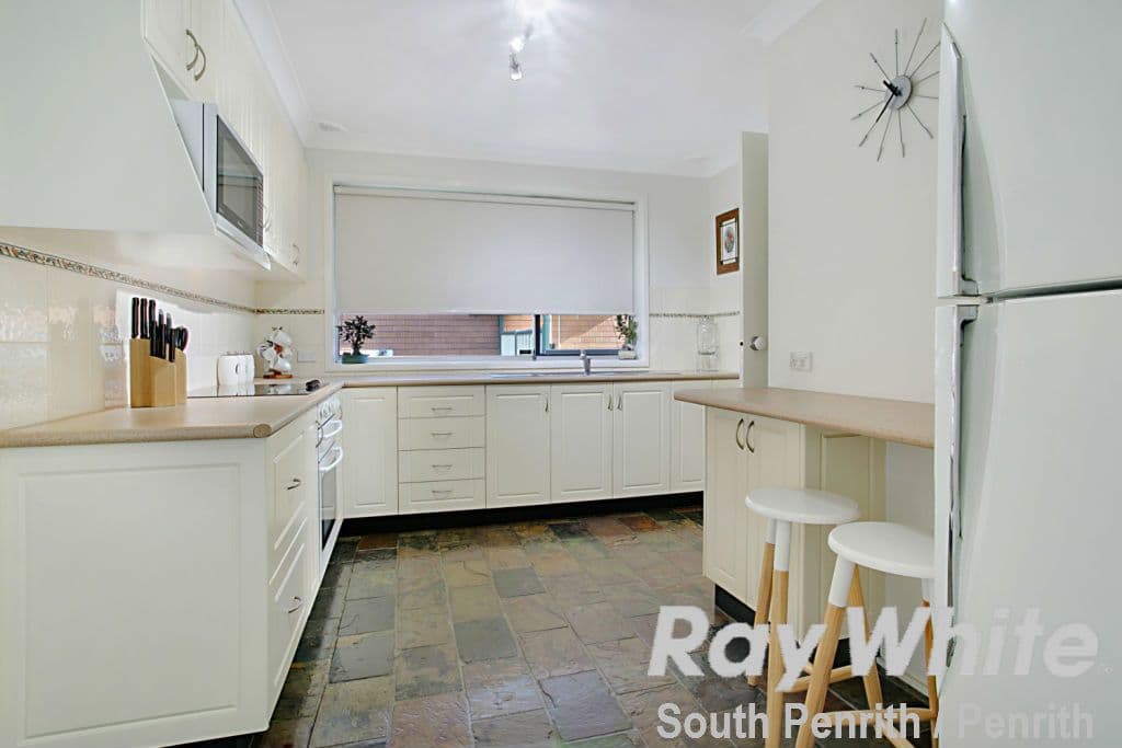 17 Maxwell Street, South Penrith - Thumbnail 4