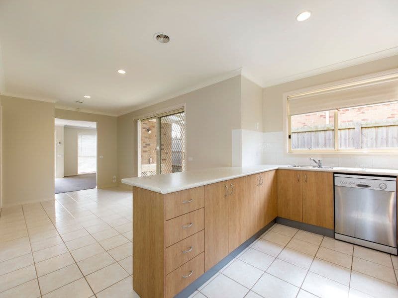 6 Meadow Crest Circuit, MOUNT MARTHA VIC 3934, Mount Martha - Thumbnail 3
