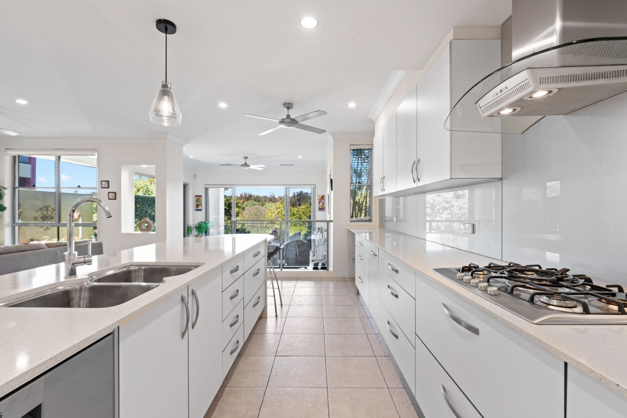 3065 Quay South Drive, Carrara QLD 4211, Carrara - Thumbnail 2