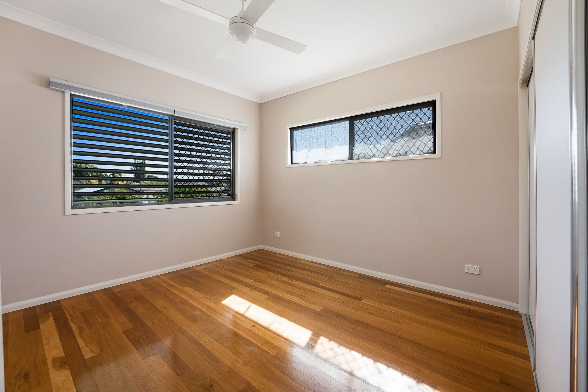 33 Victoria Avenue, Woody Point QLD 4019, Woody Point - Thumbnail 7