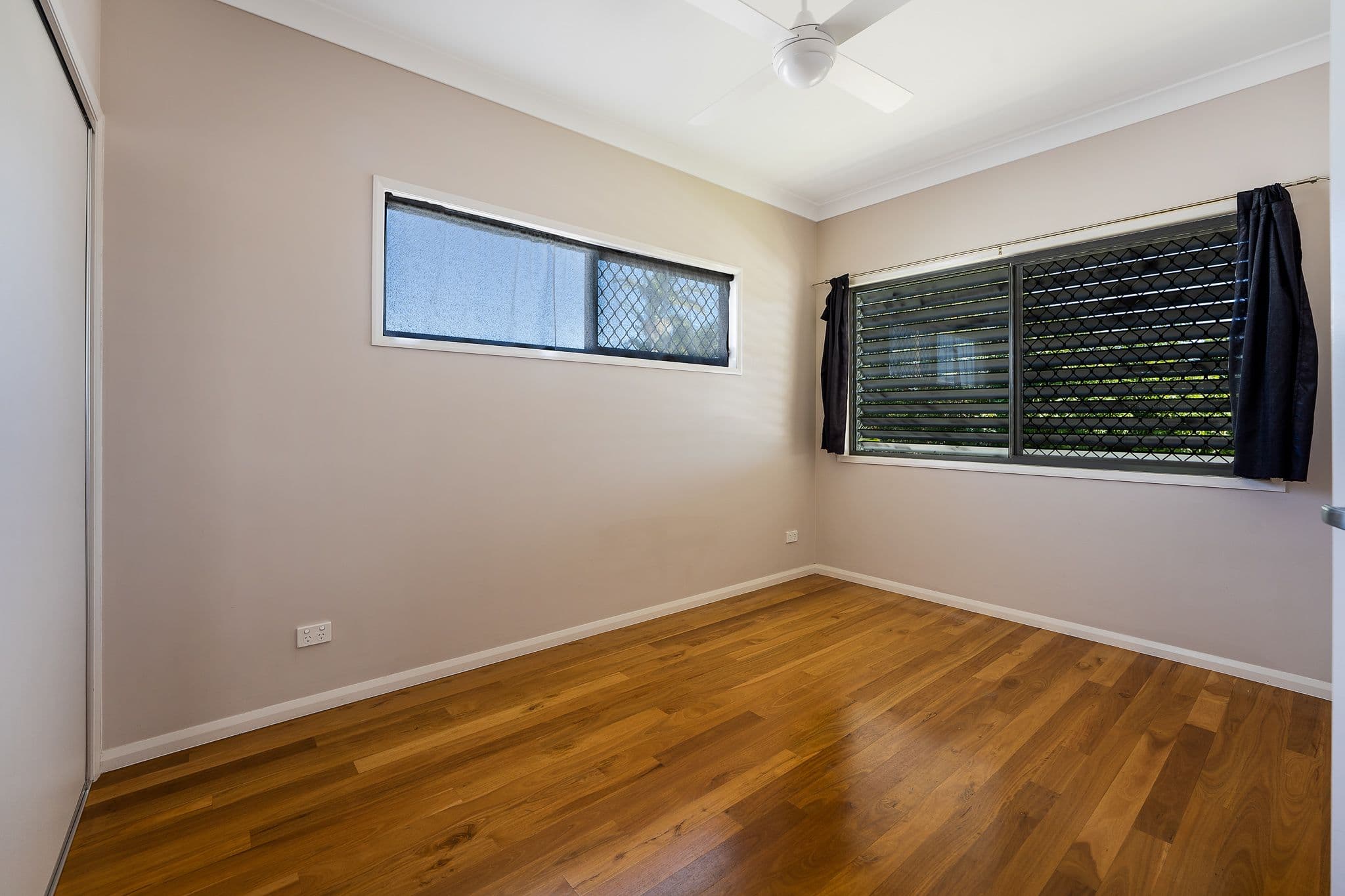 33 Victoria Avenue, Woody Point QLD 4019, Woody Point - Thumbnail 8