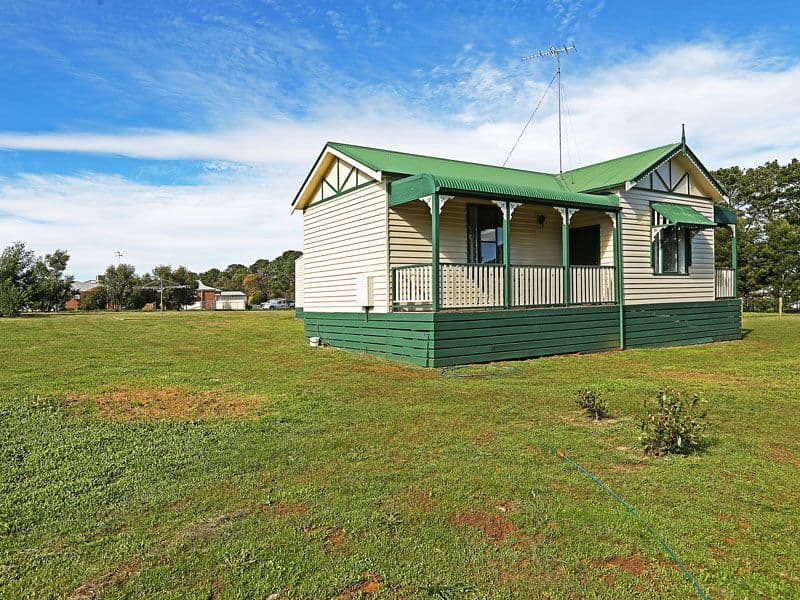 81 Barker Street, TEESDALE VIC 3328, Teesdale - Thumbnail 2