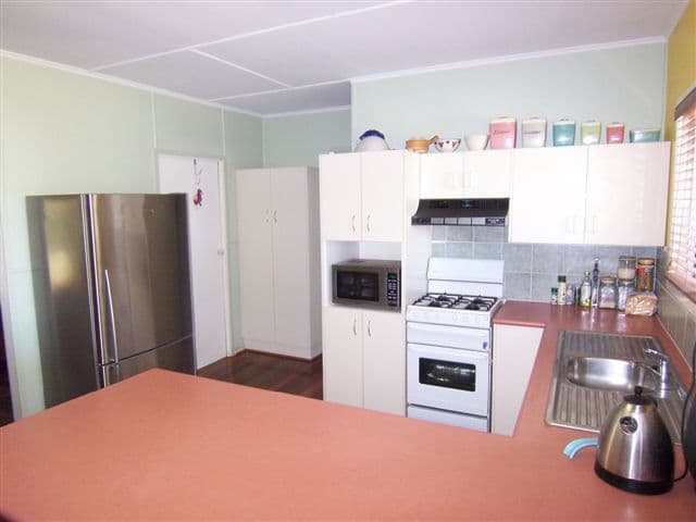 15  Avondale Street, NEWTOWN QLD 4350, Newtown - Thumbnail 3