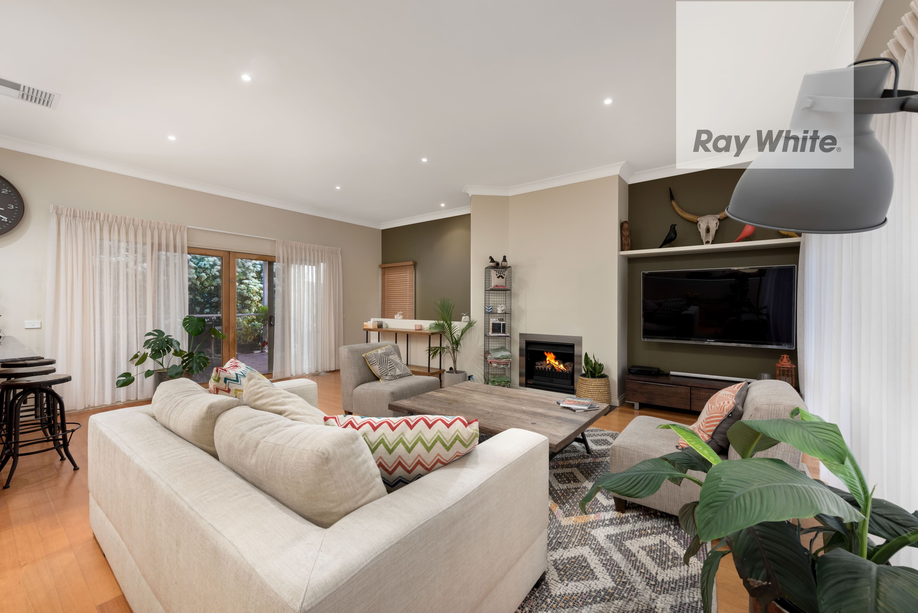 23 Meridian Drive, South Morang VIC 3752, South Morang - Thumbnail 2