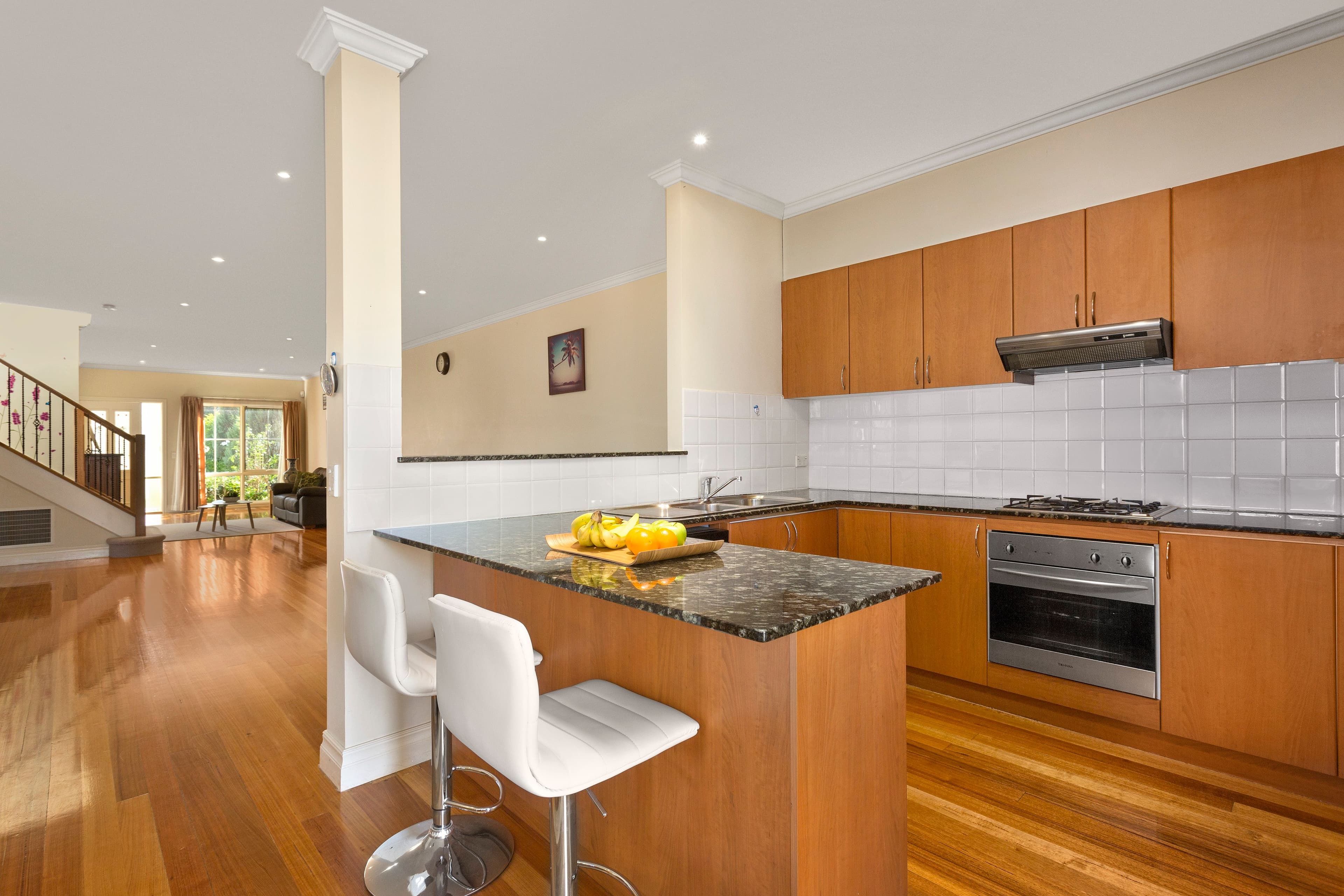 4 Myrtle Court, Doncaster East VIC 3109, Doncaster East - Thumbnail 2