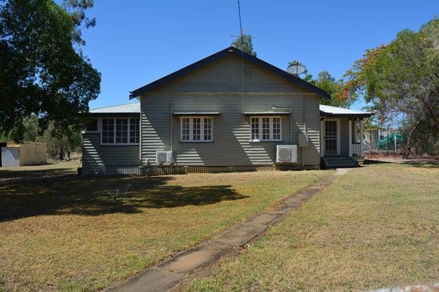 50 Garden Street, Blackall QLD 4472, Blackall - Thumbnail 2