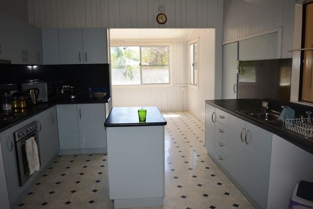 50 Garden Street, Blackall QLD 4472, Blackall - Thumbnail 3