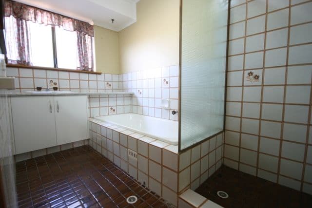 8 Abiona Street, FLAGSTAFF HILL SA 5159, Flagstaff Hill - Thumbnail 4