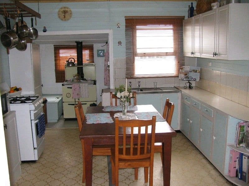 13 Short Street, CROWS NEST QLD 4355, Crows Nest - Thumbnail 2