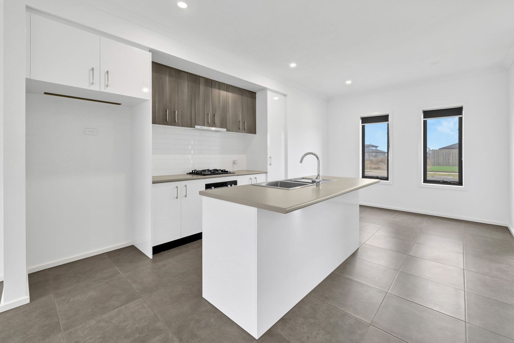 39 Gallaxus Avenue, Wyndham Vale VIC 3024, Wyndham Vale - Thumbnail 2