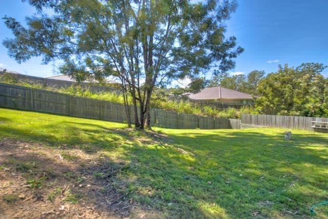9 Brentwood Drive, BUNDAMBA QLD 4304, Bundamba - Thumbnail 4