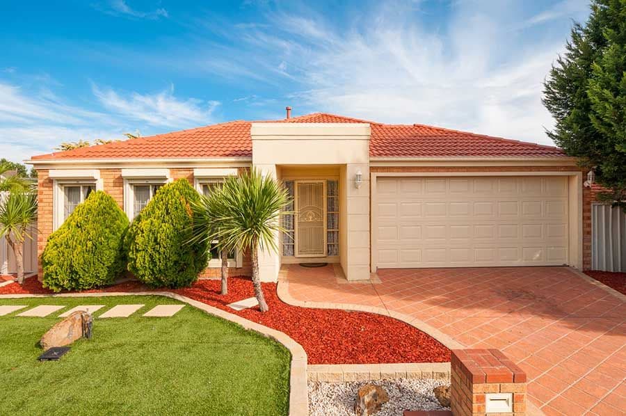 31 Jacaranda Place, Craigieburn VIC 3064, Craigieburn - Image 1