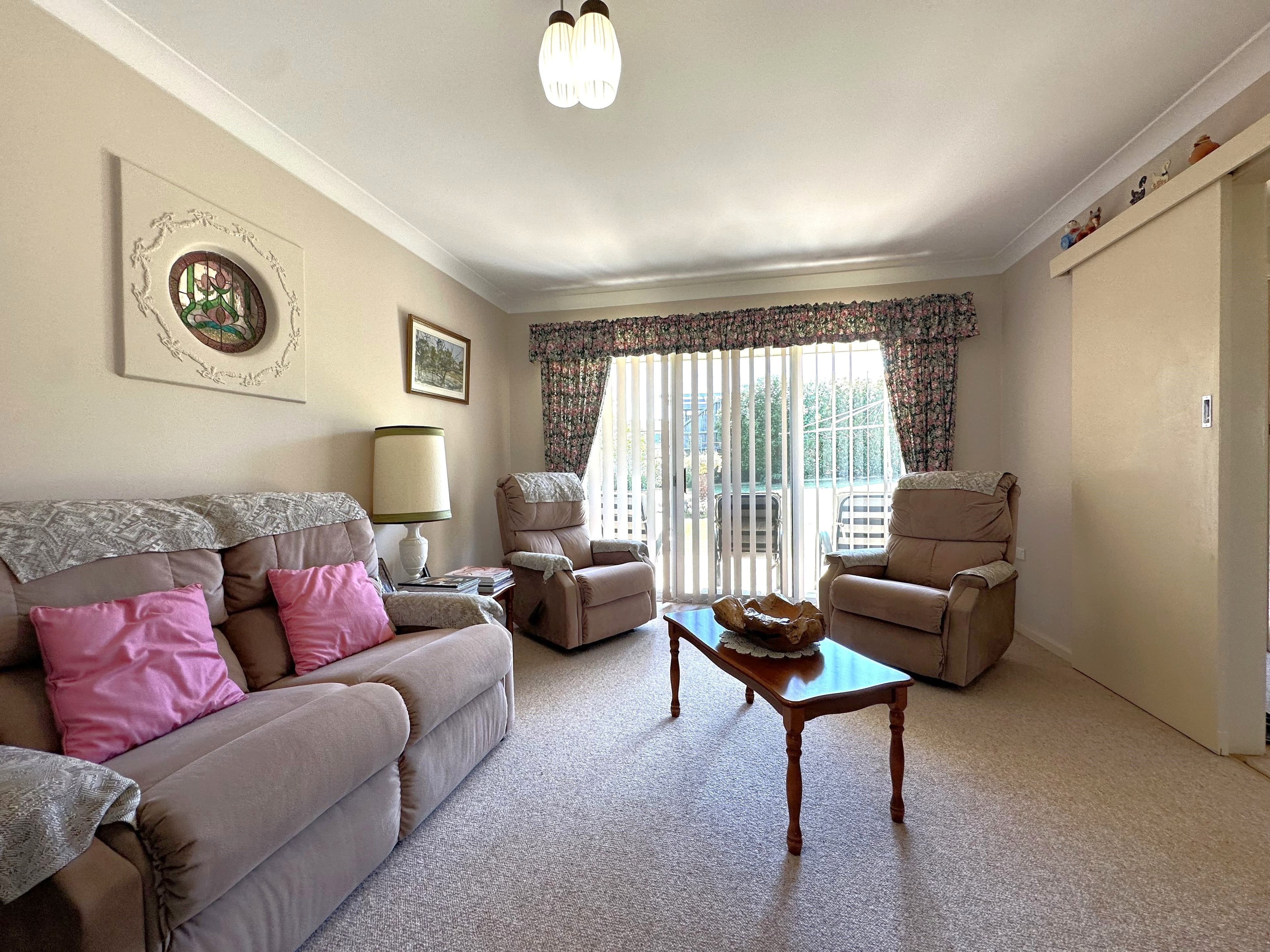 19 Karabah Avenue, Young NSW 2594, Young - Thumbnail 6