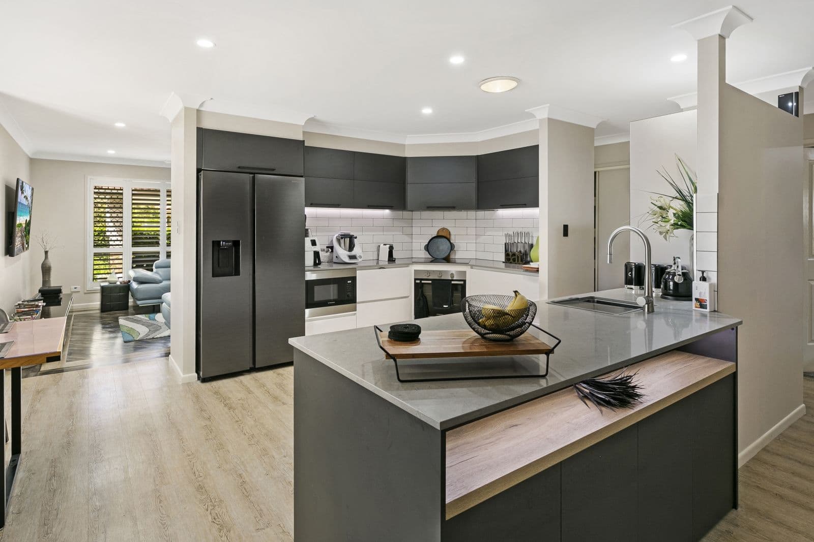 9 Ellis Drive, Mudgeeraba QLD 4213, Mudgeeraba - Thumbnail 3
