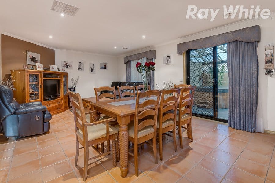 11 Star Grove, BUNDOORA VIC 3083, Bundoora - Thumbnail 6