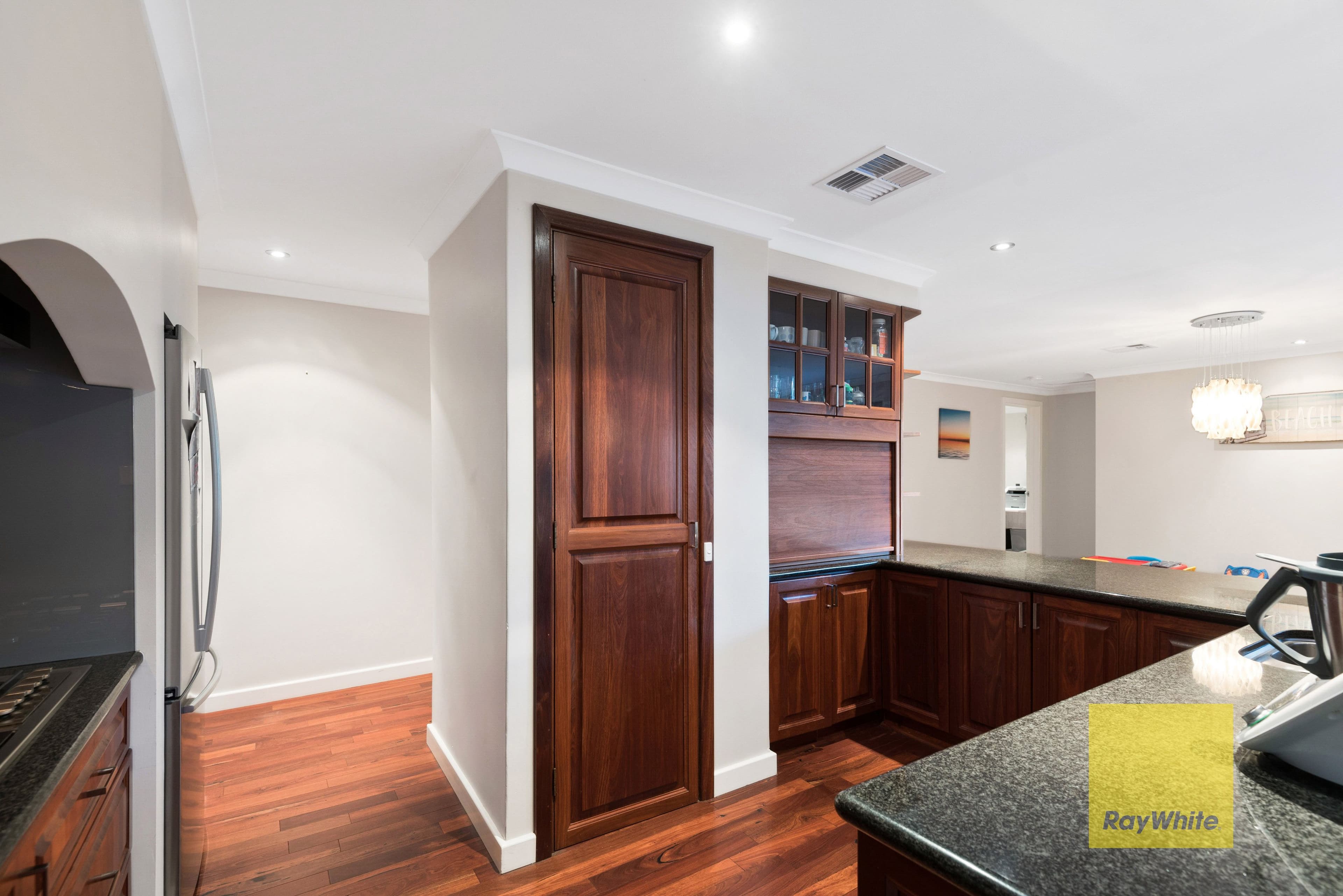 25 Elfreda Avenue, Sorrento WA 6020, Sorrento - Thumbnail 7