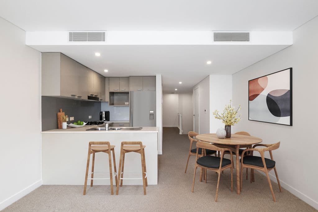 3/41-42 East Esplanade, Manly - Image 1