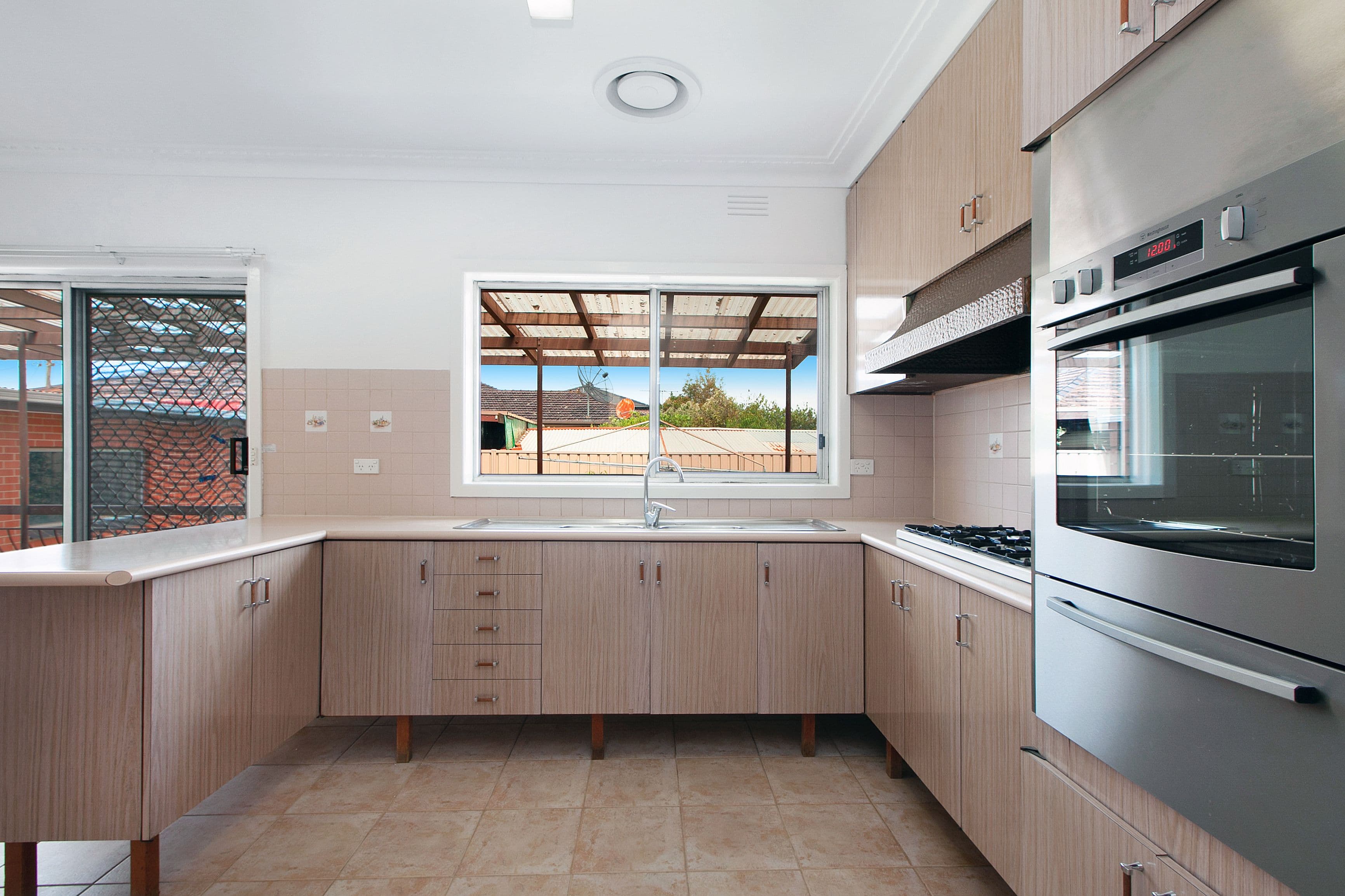 157 Glasgow Avenue, Reservoir VIC 3073, Reservoir - Thumbnail 5