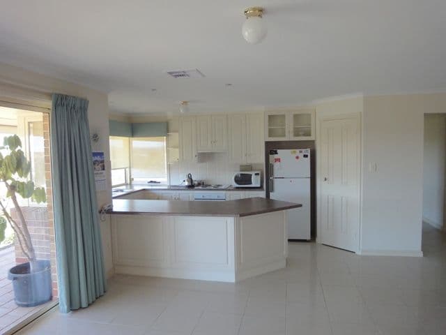 14 Michael Court, CLARE SA 5453, Clare - Thumbnail 3