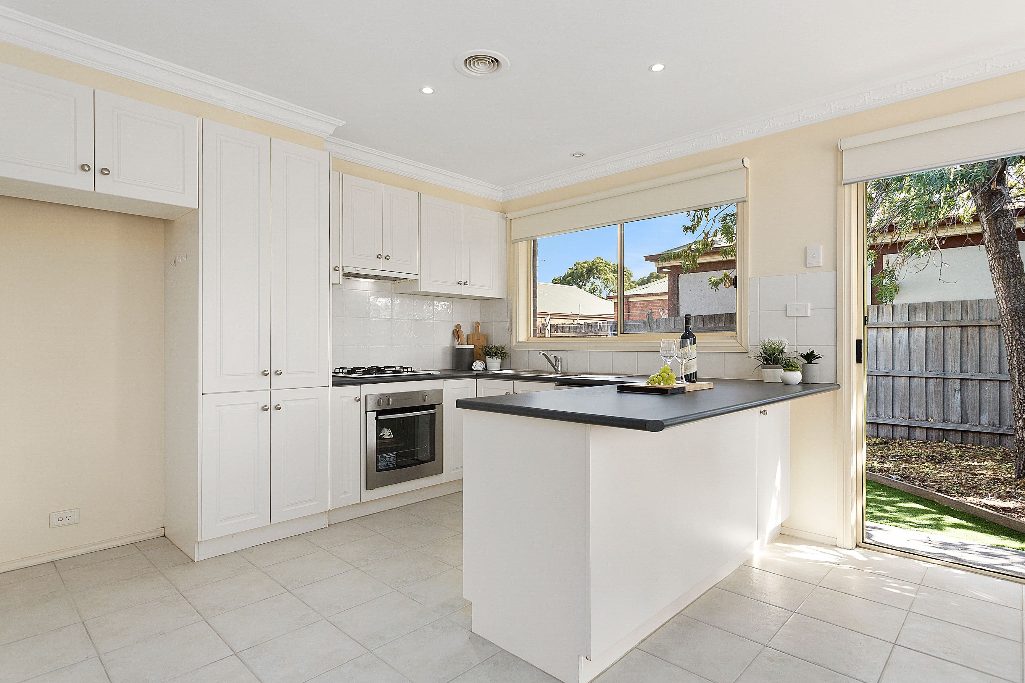 810 Plenty Road, South Morang VIC 3752, South Morang - Thumbnail 2