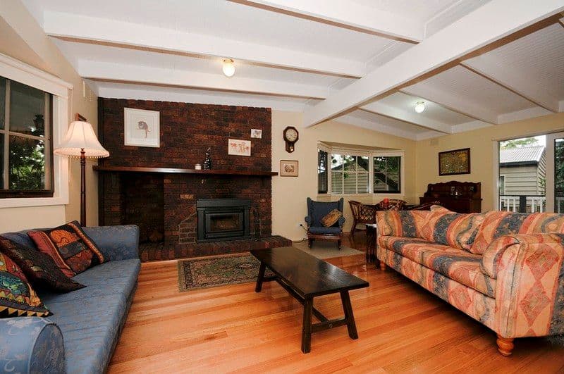 6 KEITH Court, WANDIN NORTH VIC 3139, Wandin North - Thumbnail 3