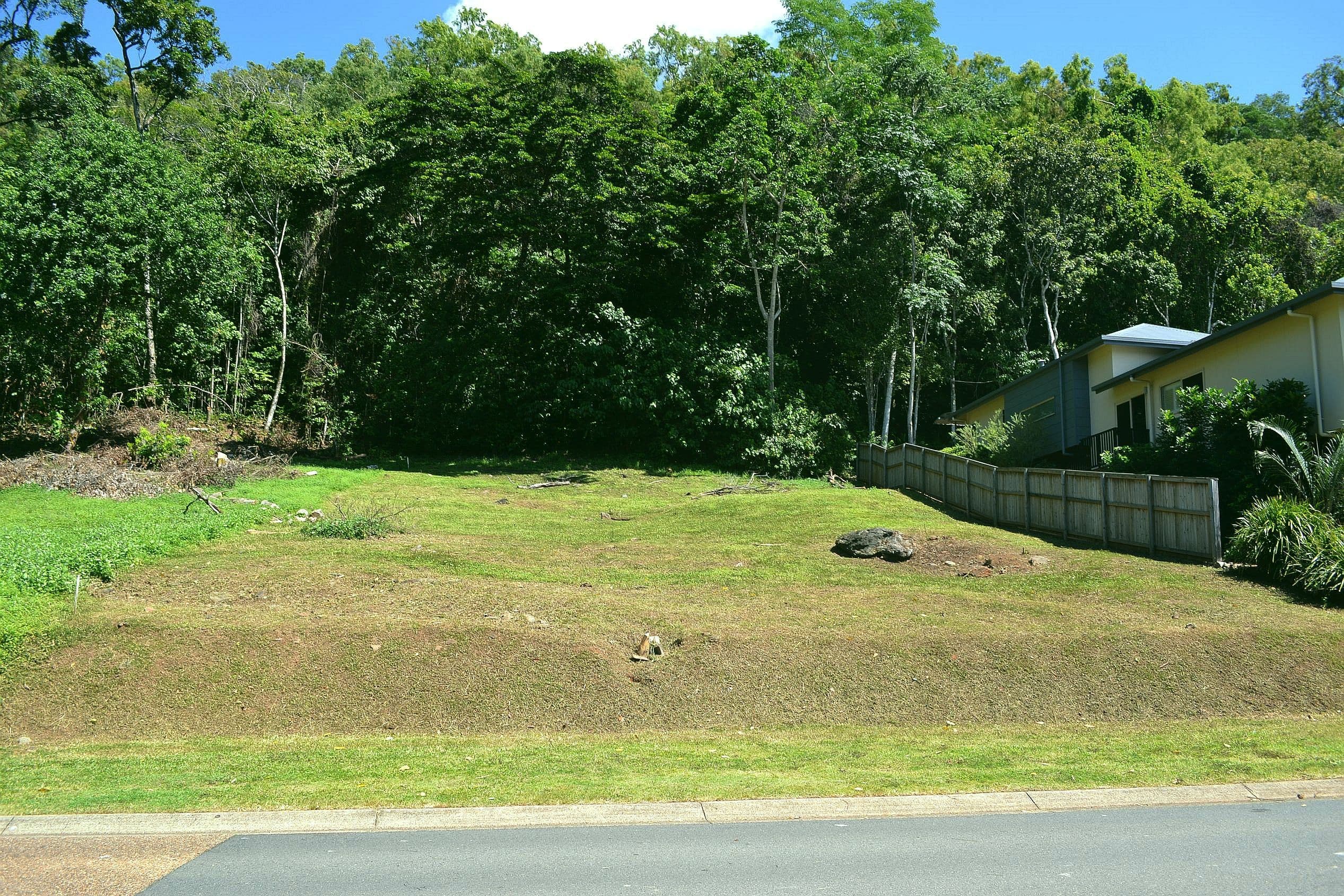 33 Flagship Drive, Trinity Beach QLD 4879, Trinity Beach - Thumbnail 2