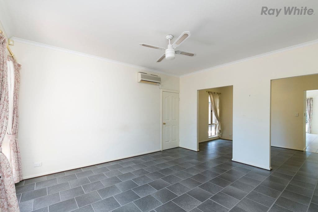 10 Bradley Grove, Mitchell Park SA 5043, Mitchell Park - Thumbnail 2