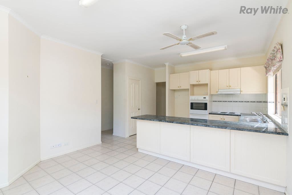 10 Bradley Grove, Mitchell Park SA 5043, Mitchell Park - Thumbnail 6