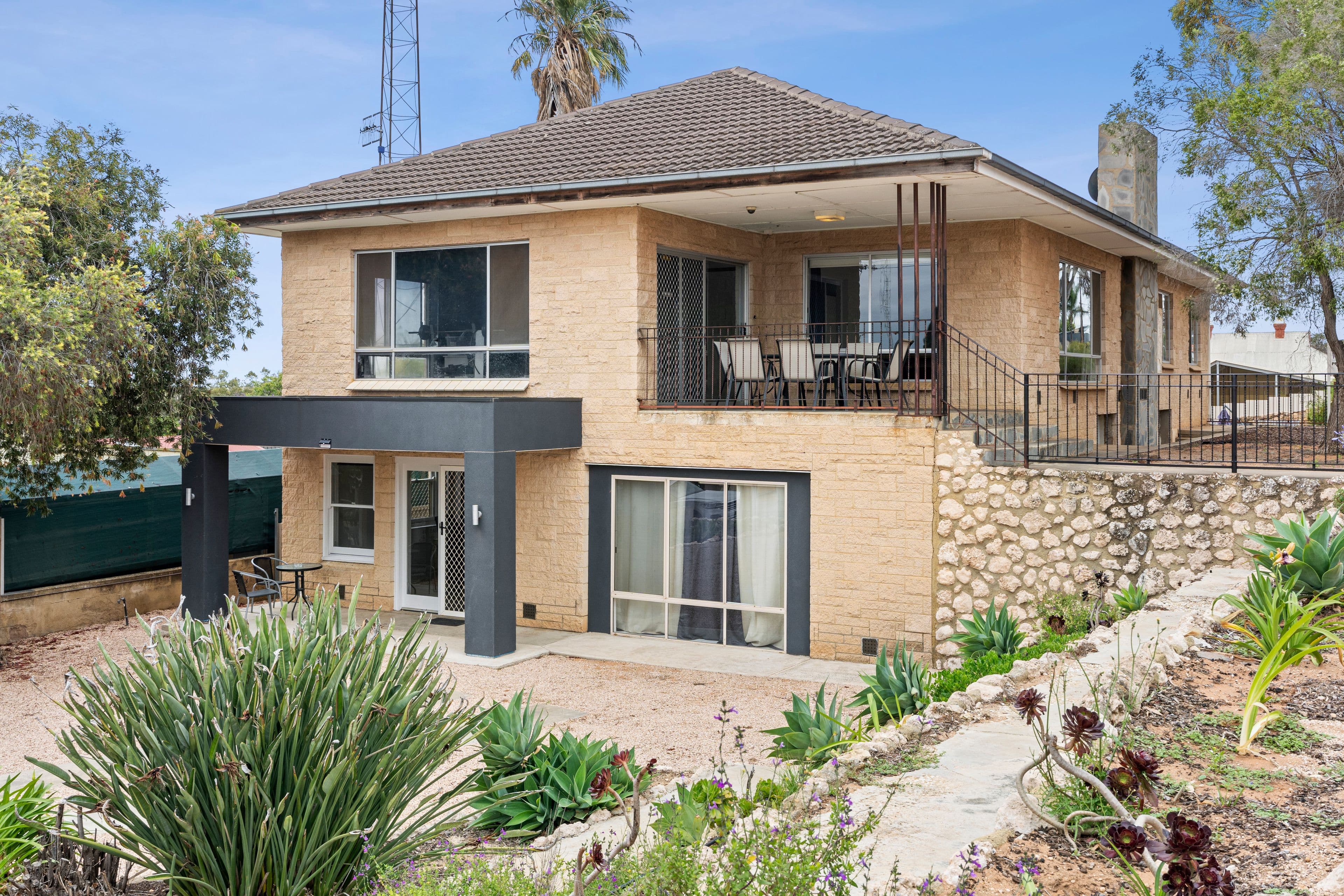 4 Coombe Terrace, Waikerie SA 5330, Waikerie - Thumbnail 2