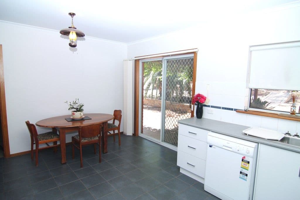 19 Thiele Avenue, Loxton SA 5333, Loxton - Thumbnail 3