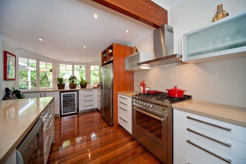 26 The Drive, BARDON QLD 4065, Bardon - Thumbnail 3
