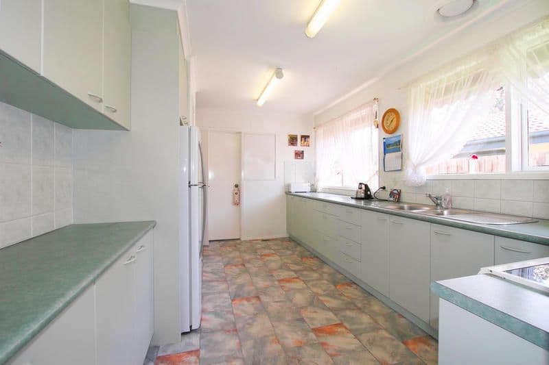 50  Howard Road, DINGLEY VILLAGE VIC 3172, Dingley Village - Thumbnail 4