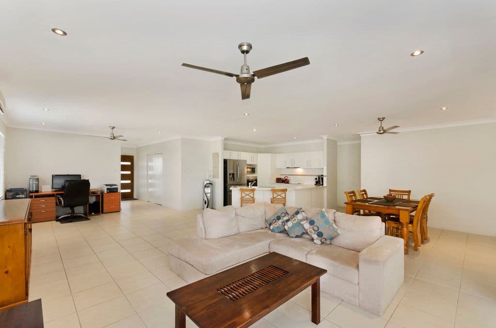 8 Hempel Street, Bushland Beach QLD 4818, Bushland Beach - Thumbnail 2