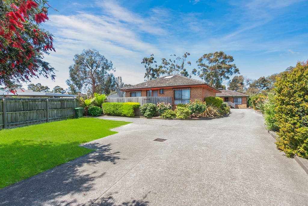 18 Coventry Crescent, Mill Park VIC 3082, Mill Park - Image 1