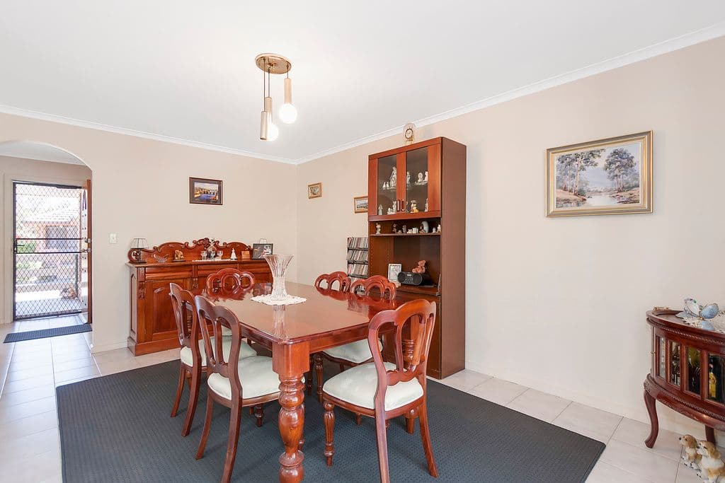 18 Coventry Crescent, Mill Park VIC 3082, Mill Park - Thumbnail 5