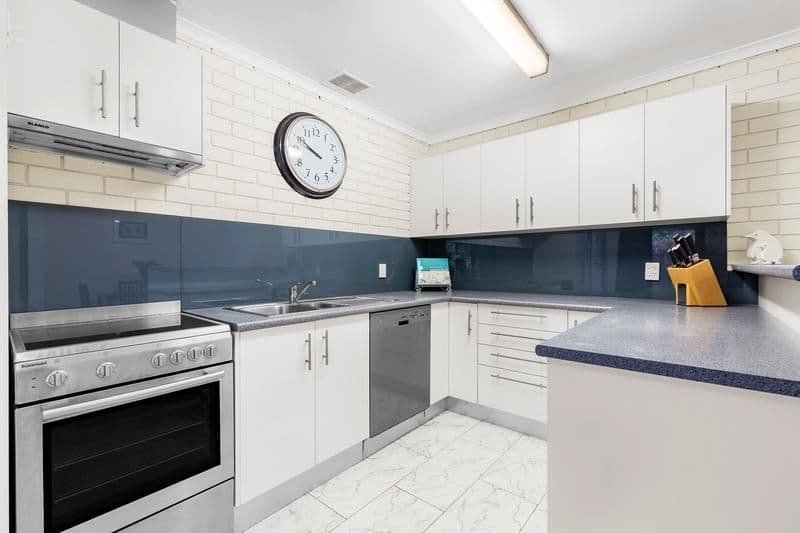 26 Elmhurst Road, Bayswater North VIC 3153, Bayswater North - Thumbnail 2