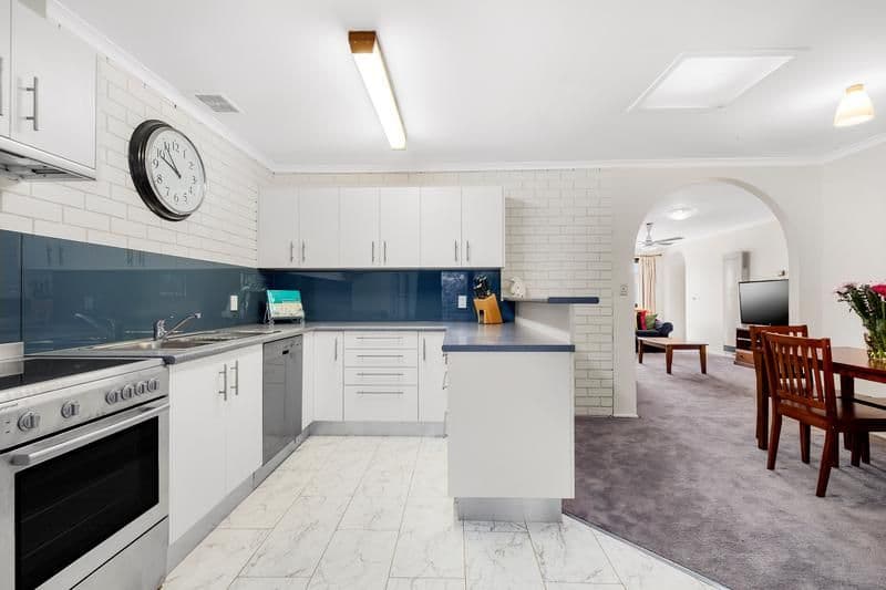 26 Elmhurst Road, Bayswater North VIC 3153, Bayswater North - Thumbnail 3