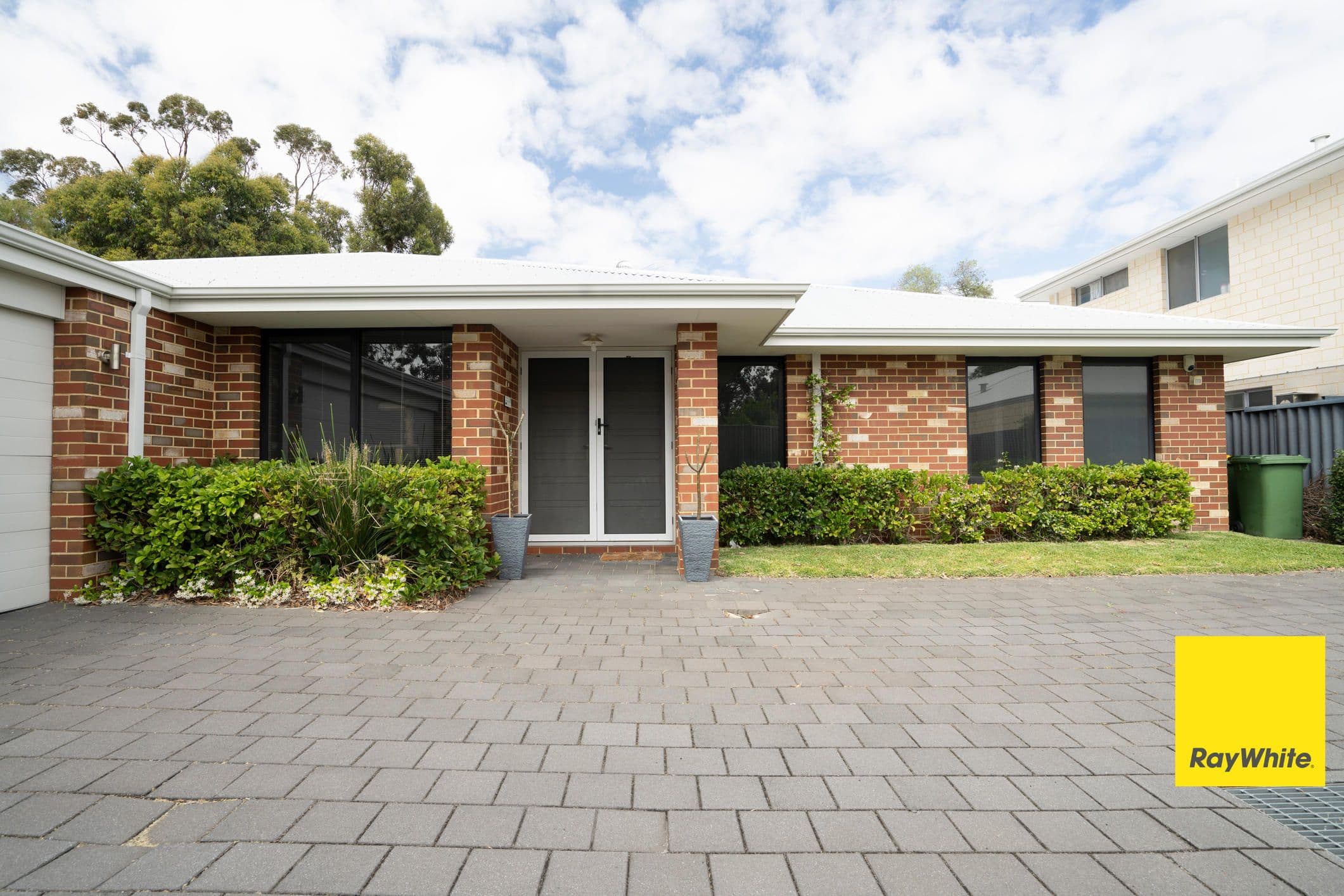 298A Belgravia Street, Cloverdale WA 6105, Cloverdale - Thumbnail 2