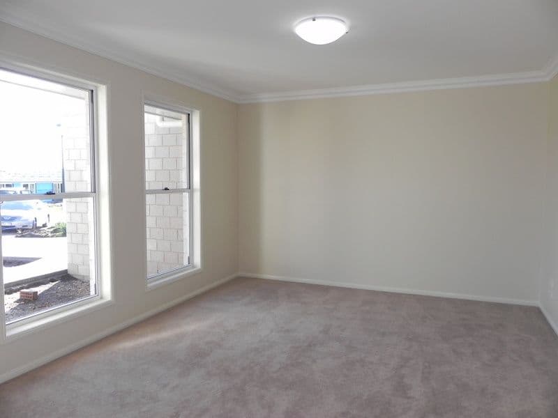 4 Hain Close, Pittsworth QLD 4356, Pittsworth - Thumbnail 2