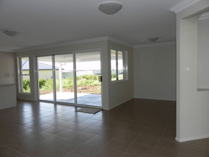 4 Hain Close, Pittsworth QLD 4356, Pittsworth - Thumbnail 8