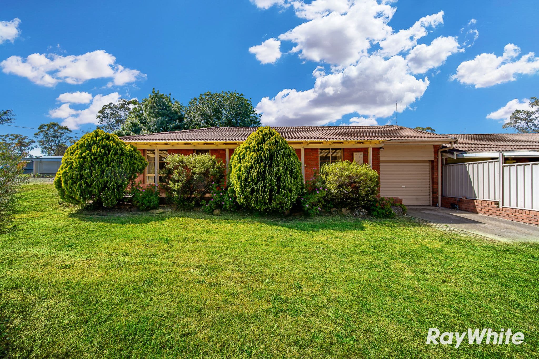 27 Shakespere Street, Heathcote VIC 3523, Heathcote - Thumbnail 2