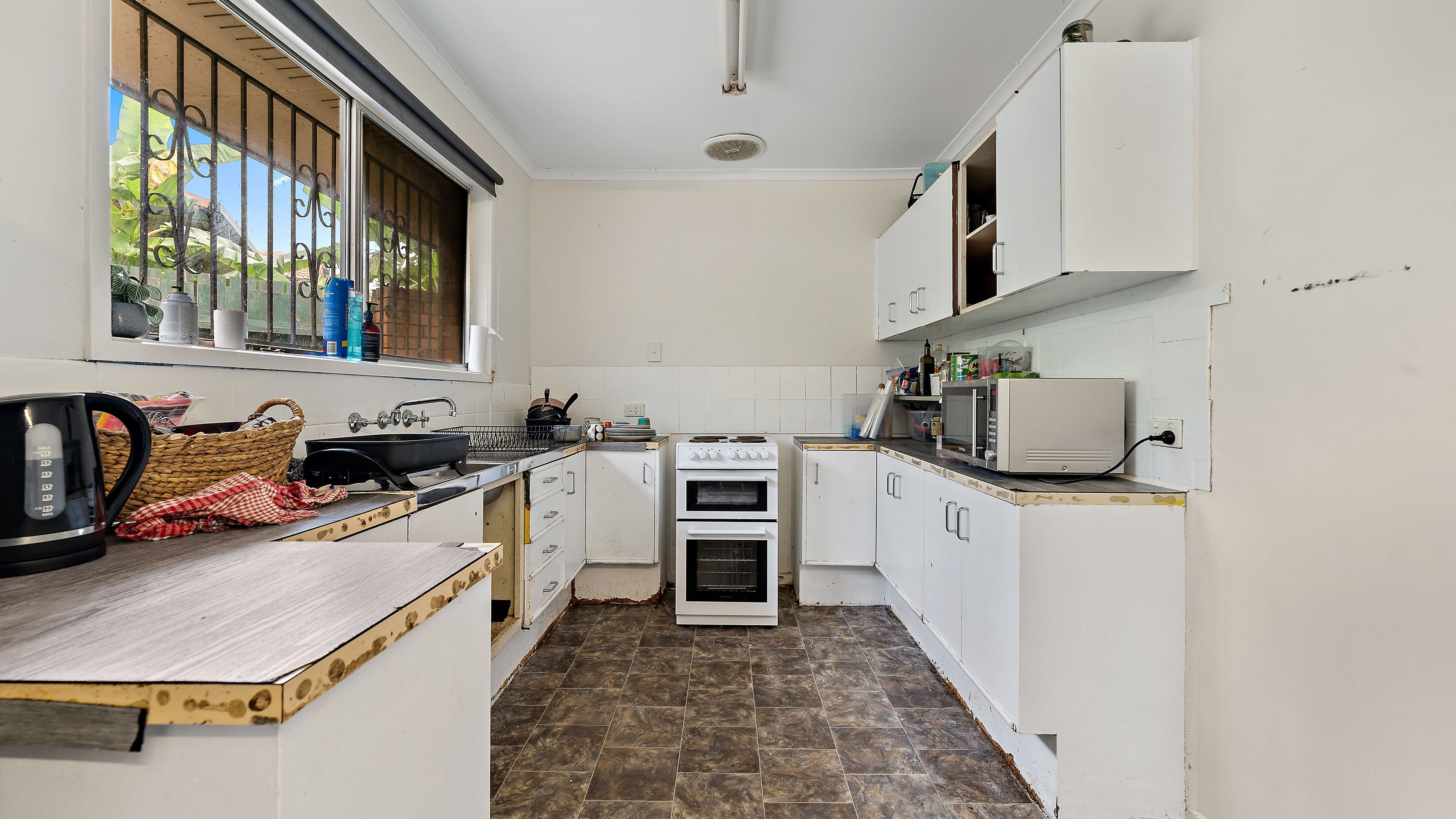 144 Redbank Plains Road, Bellbird Park QLD 4300, Bellbird Park - Thumbnail 3