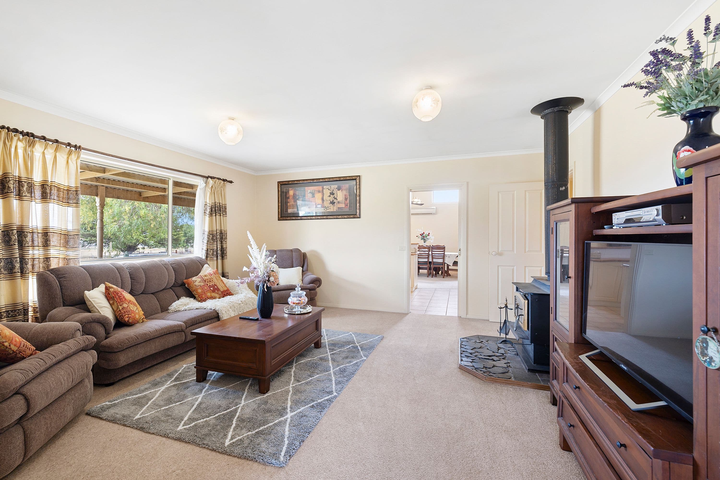 44 Leach Road, Lake Bolac VIC 3351, Lake Bolac - Thumbnail 3