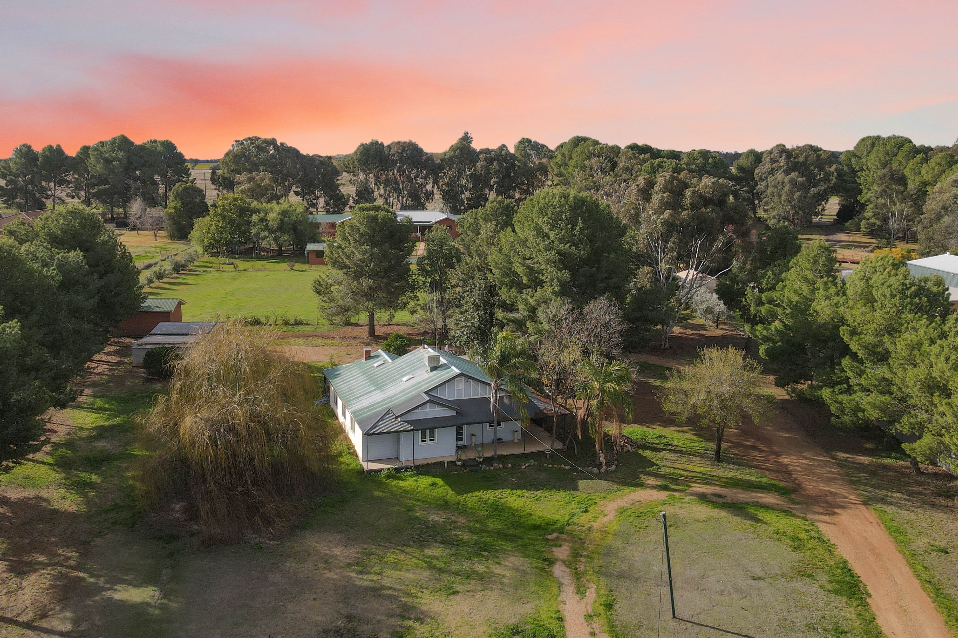 8-10 Windsor Street, Forbes NSW 2871, Forbes - Image 1