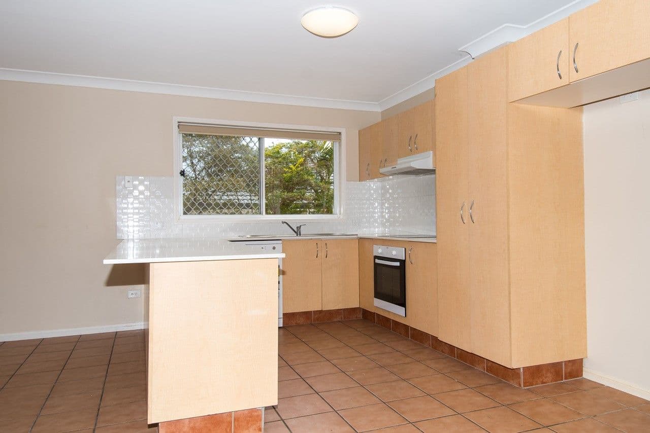 8 Offham Court, Arundel QLD 4214, Arundel - Thumbnail 8